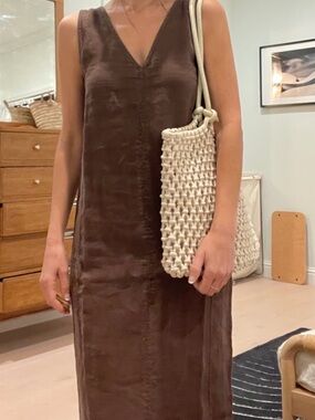 MATE the label V-Neck center seam Midi Dress XS in Maple brown